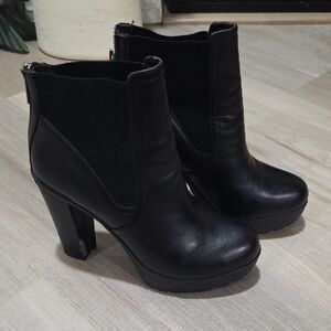 Steve Madden  Booties